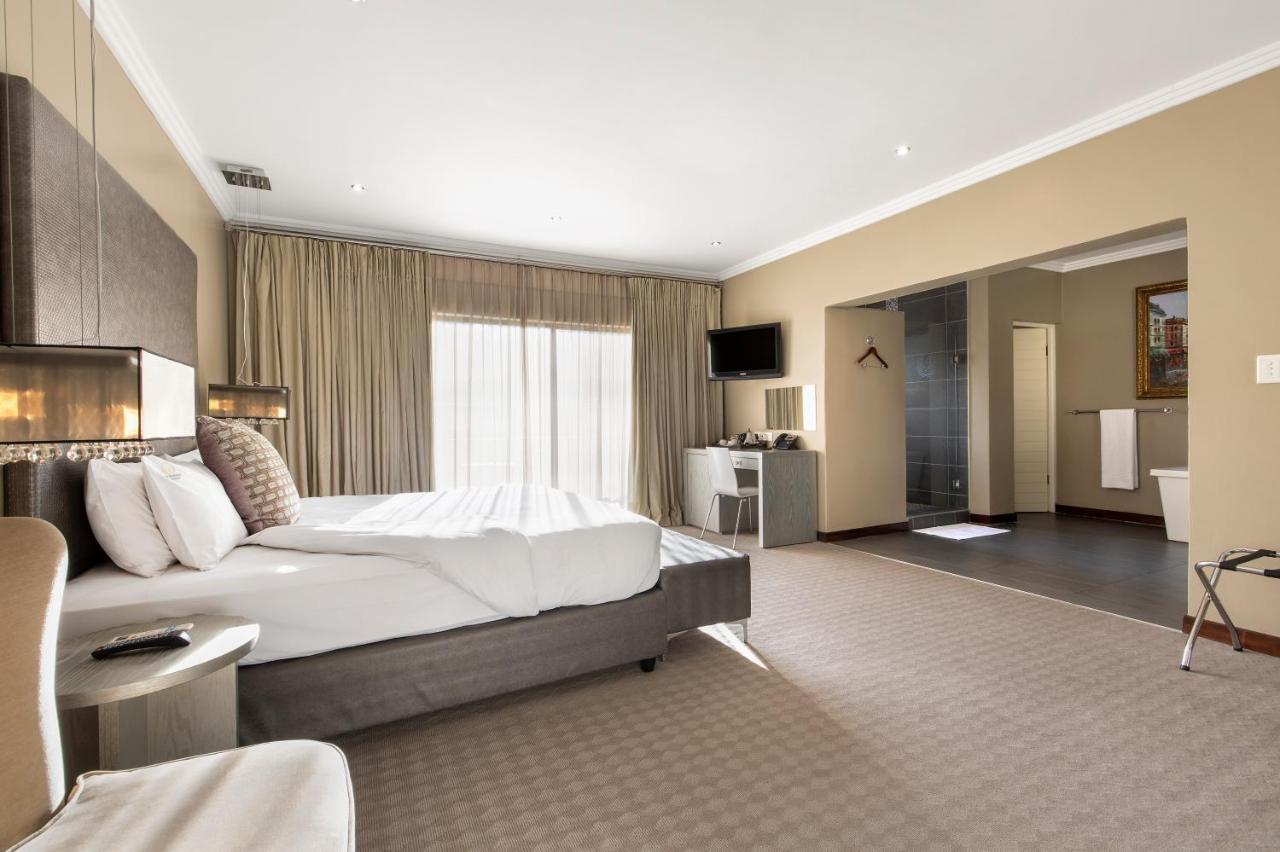 St Andrews And Johannesburg